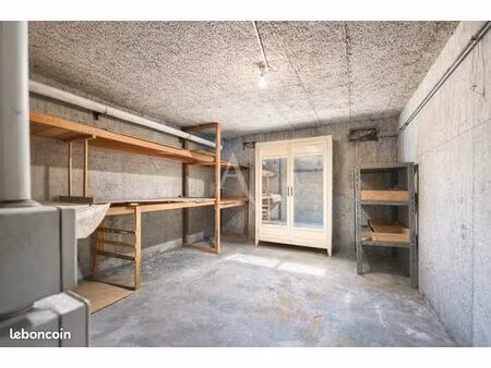 parking/box 16 m² alfortville