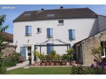 maison briarde 9 pièces 260 m2