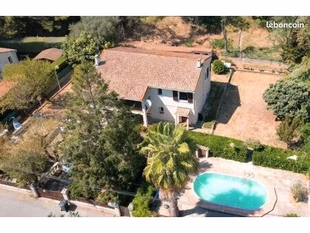 maison 6 pieces sur 1076m² de terrain