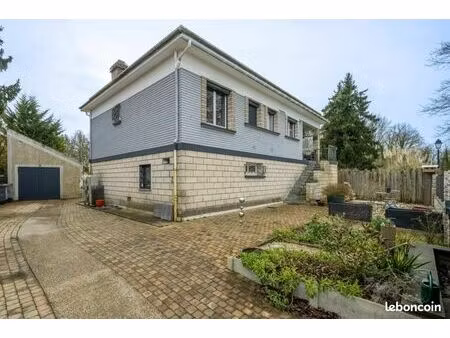 maison 8 pièces 192 m²