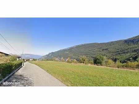 terrain 648 m² brison saint innocent
