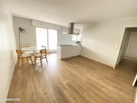 direct proprietaire 2 pièces · 46 m² avec balcon et cave