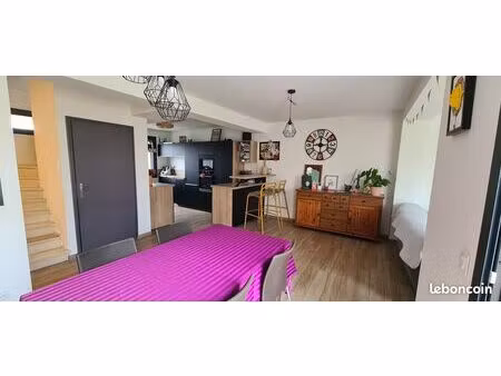 maison mitoyenne 100m2 rénovée proche centre