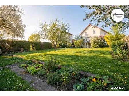 maison 7 pièces 130 m²