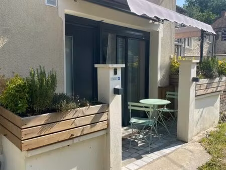 appartement 4 pièces rénové – 82 m² – terrasse – sans charges – breuillet