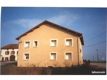 f4 sympathique bientôt dispo