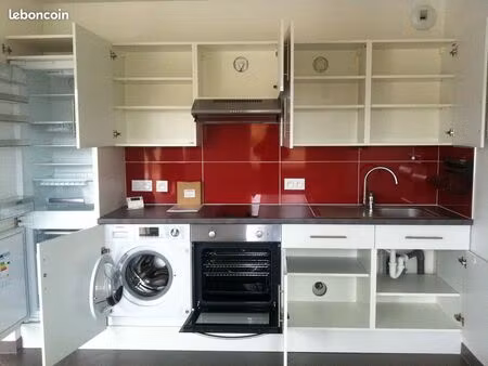 appartement 2 pièces  balcon  cave & box