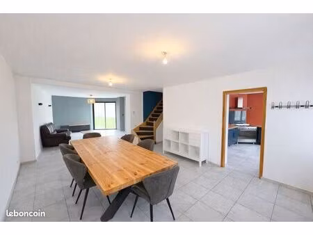 propriété 4 pièces 129 m²