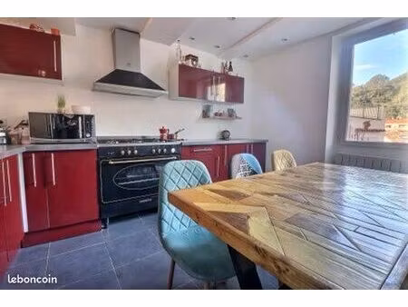maison de ville 5 pièces 90 m²
