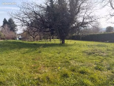 terrain 615 m² le pont de beauvoisin