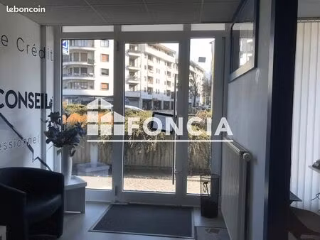 local commercial 46 m²