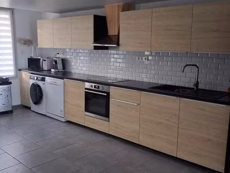 maison refaite à neuve en 2022  74m2  terrasse  parking