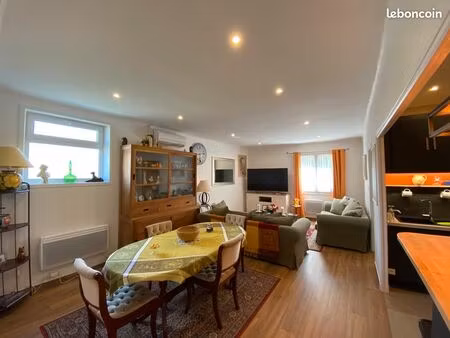 appartement à louer à caromb. t3. 62 m2