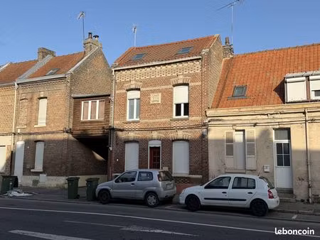 immeuble 5 pièces 87 m²