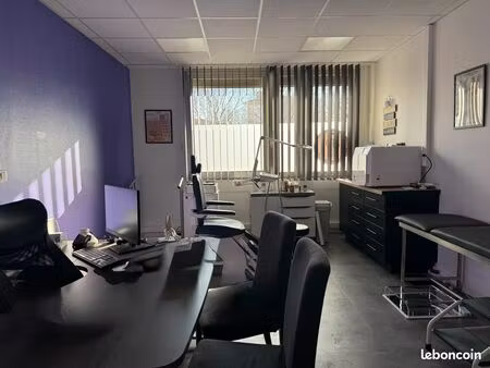 bureau 52m² cavaillon emplacement premium