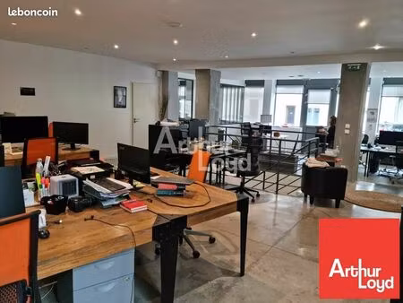 bureaux 238 m² poitiers