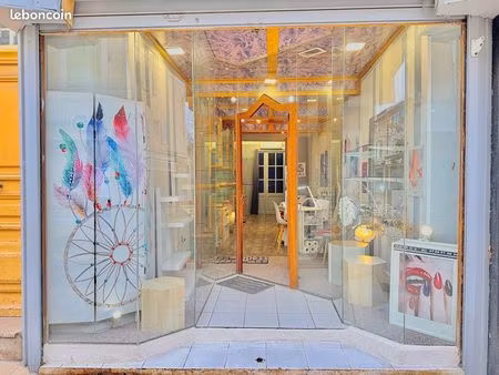 mise à disposition d’un espace – bail précaire – centre-ville de pertuis