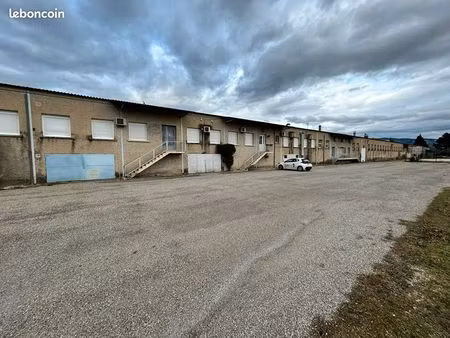 entrepôt  atelier 1200 m² l isle sur la sorgue