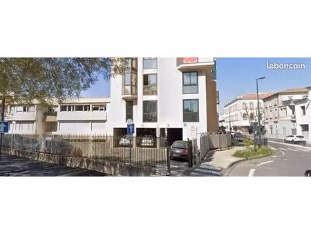 local 52m² cavaillon centre ville