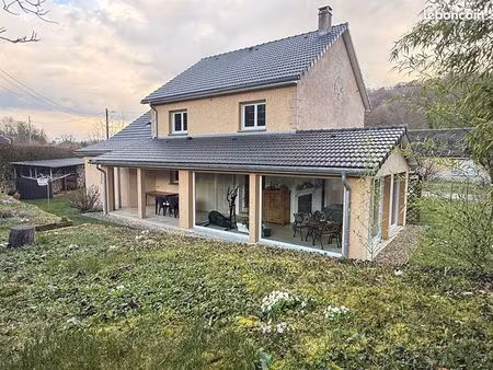 pavillon 9 pièces 180 m²