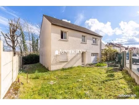 pavillon 4 pièces 89 m²