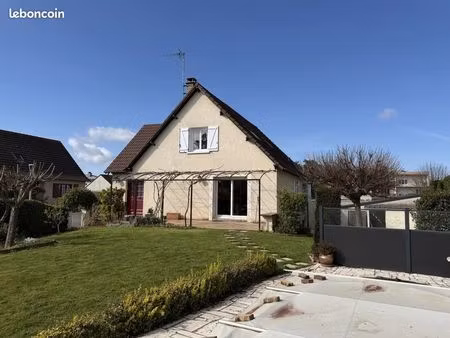 pavillon 5 pièces 132 m²