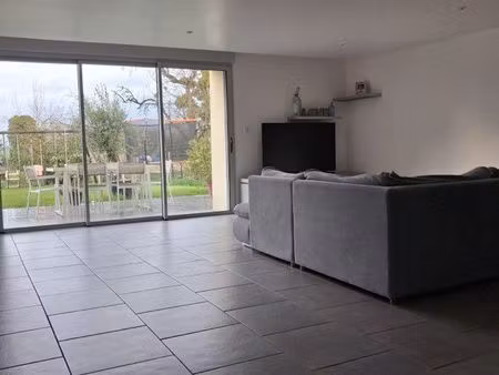 maison refaite à neuve en 2022  151m2  terrasse  terrain  parking