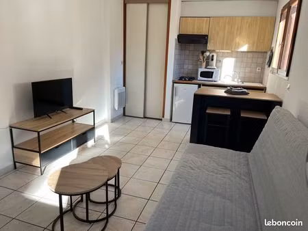 studio avec terrasse à louer à aigueblanche de mai à novembre