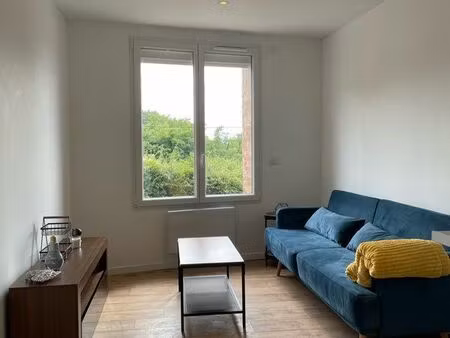 à louer t2 - meublé