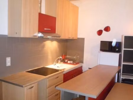 t2 excellent état  calme et lumineux