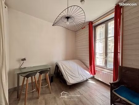 studio 1 pièce 13 m²