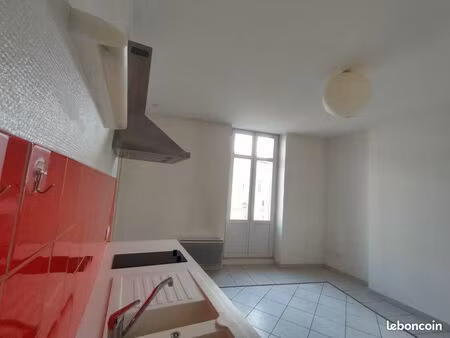 t2 - 30m2 - poitiers