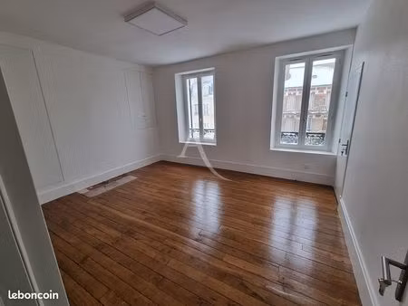 bureaux 79 m² nangis