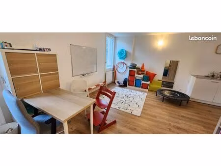 sous location bureau 21m2 dans cabinet paramédical