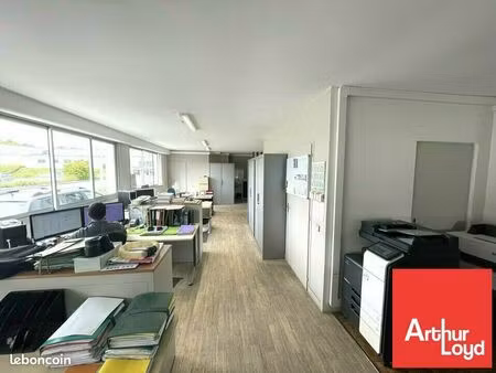 entrepot - logistique 1459 m² poitiers