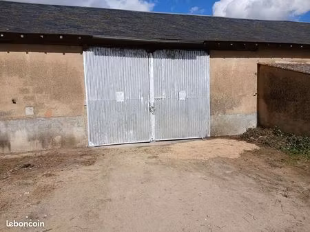 local industriel 80 m²