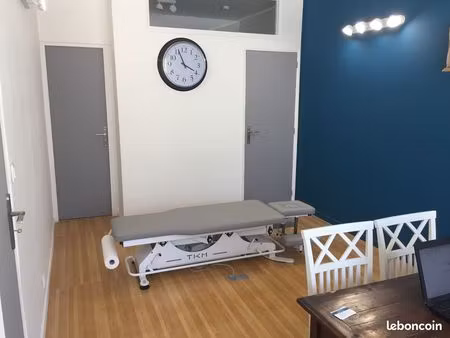 vente local commercial hyeres le pyanet