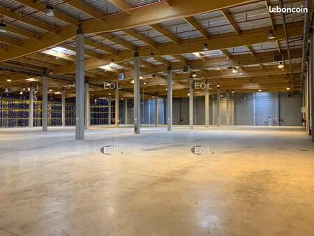 local logistique 6 345 m²