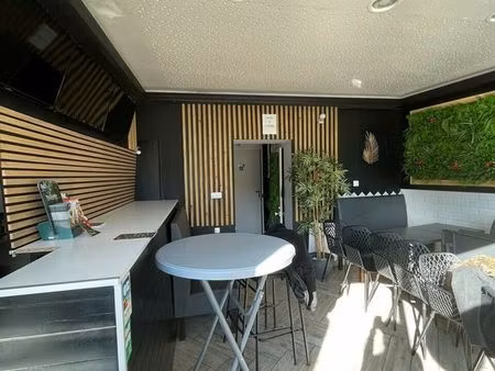 local commercial 134 m² poitiers