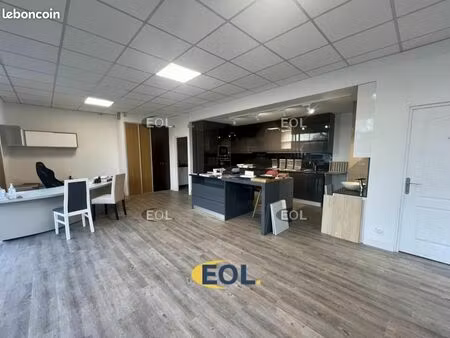 local commercial 80 m²