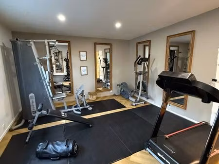 chambre meublée chez l’habitant avec salle de sport en bordure de forêt