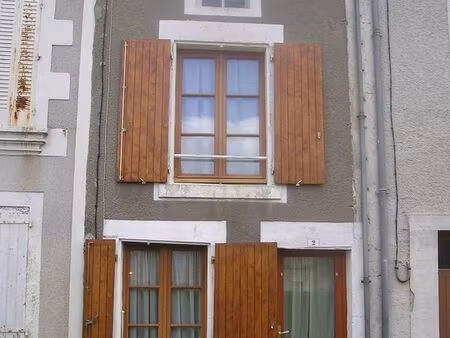 maison de village 86600 saint sauvant