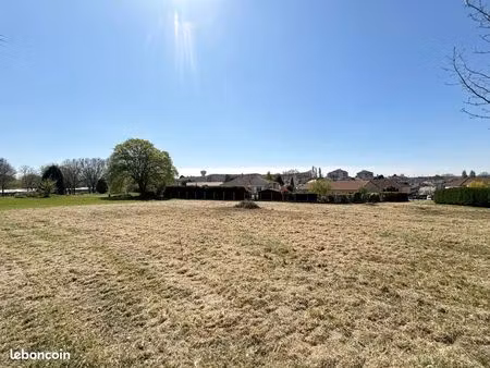 terrain 1 680 m² bellac