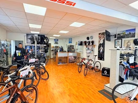 local mur commercial - avignon extra-muros