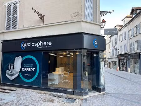 murs commerciaux 123 m² melun