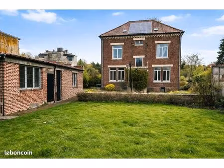 maison 10 pièces 250 m²