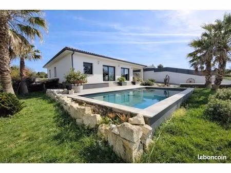 villa 5 pièces 145 m²