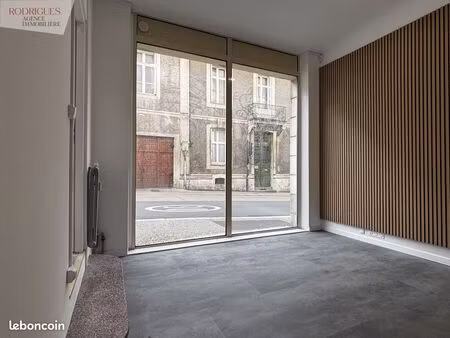 bureaux 75 m² poitiers