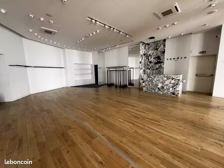 local commercial 200 m² amiens