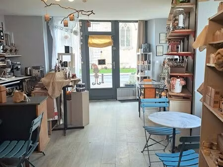 local commercial dans centre bourg